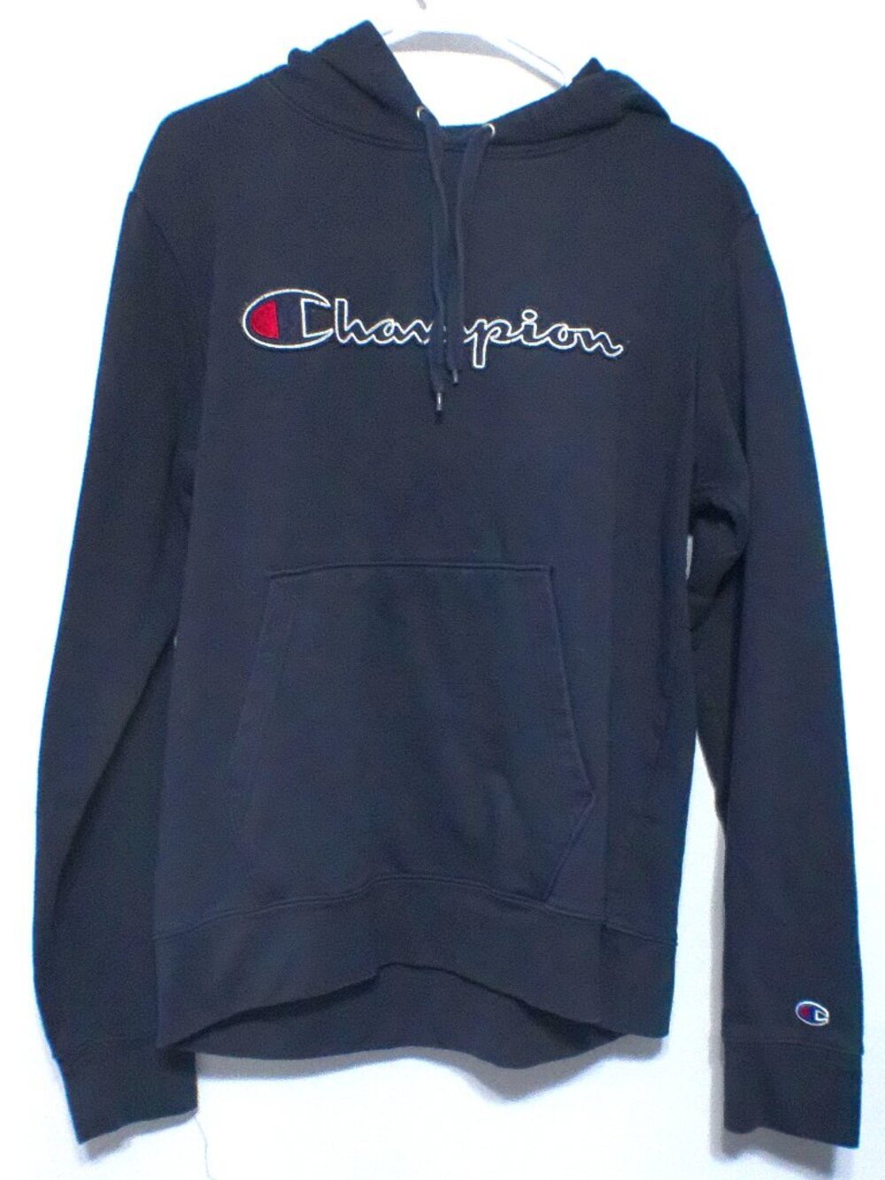 Champion Hoodie Mens Medium Black Embroidered Logo Pullover Pocket Casual